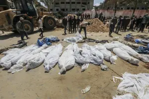 加薩醫院驚見亂葬崗！傳埋逾300具屍體　聯合國人權官員：很震驚
