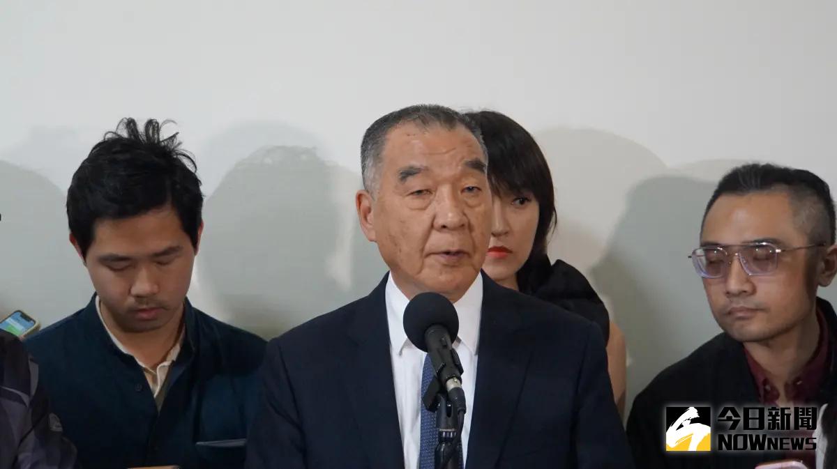 ▲名嘴溫朗東遭檢舉「裝瘋逃兵」，國防部長邱國正表示，有案子就照申訴管道查。（圖／記者呂炯昌攝，2024.04.24）