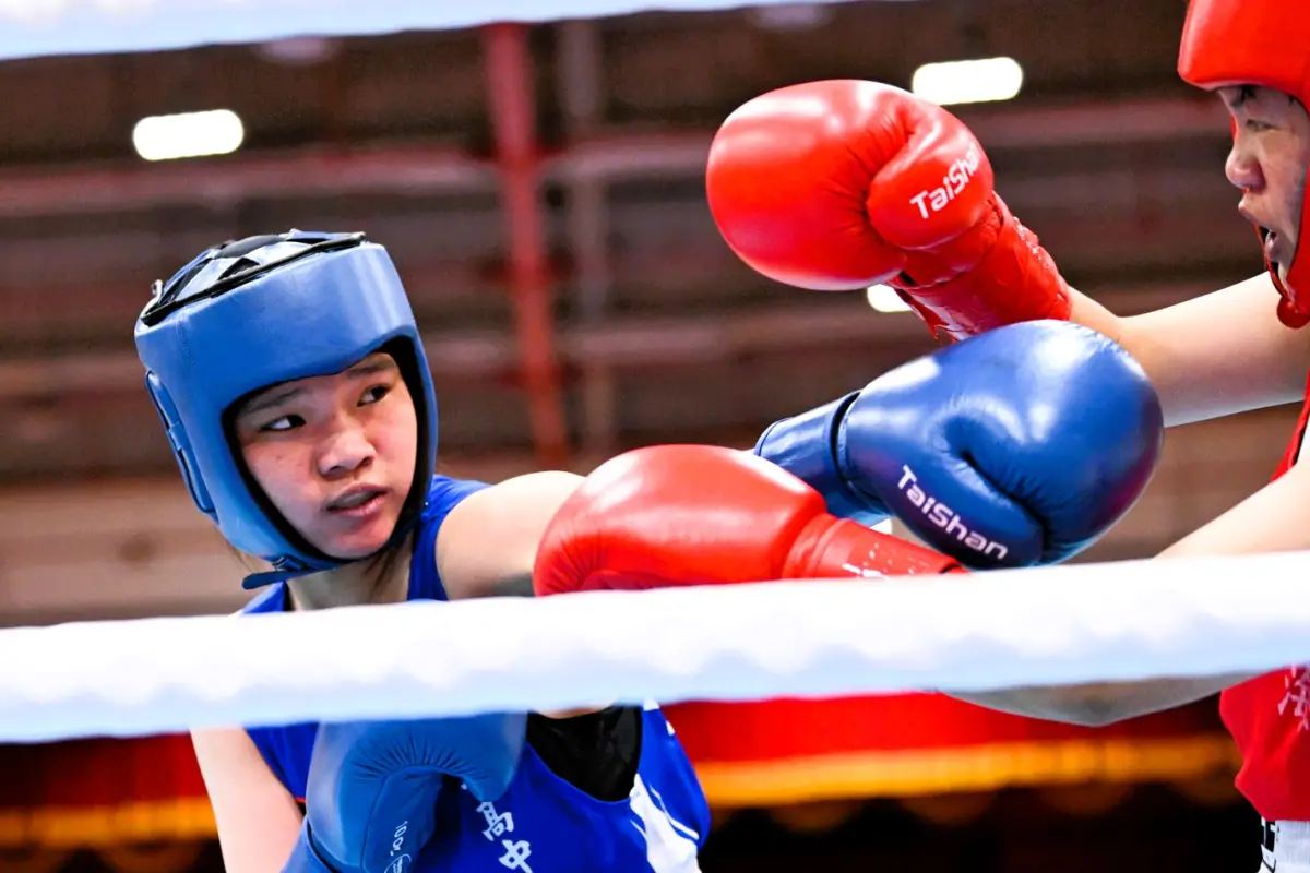 ▲彰化縣成功高中國中部何姍頤（藍色護具）。（圖/臺北市政府教育局提供）