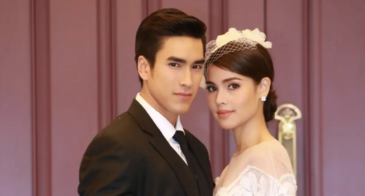 ▲泰國明星納得克和烏拉薩雅被稱為「國民情侶」，在《女王儲》中再度合作演出。（圖／翻攝自劇照）