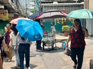 影/泰熱了!曼谷體感溫度飆破52°C 發布「極端危險」高溫警報