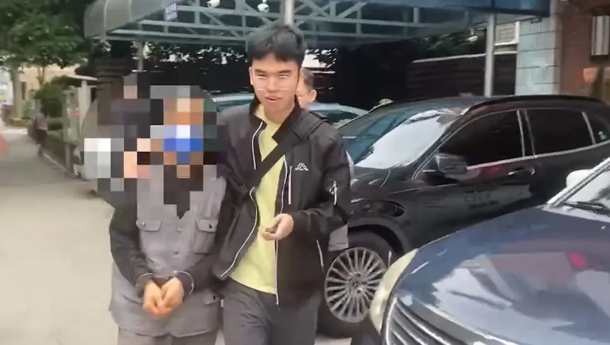 ▲新北市某才藝班日前遭家長檢舉，范姓負責人（65歲）涉嫌偷拍女童如廁。（圖／翻攝畫面）