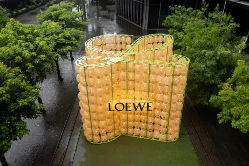 ▲微風南山旁LOEWE Paula’s Ibiza藝術裝置。（圖／LOEWE提供）