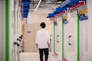直擊／Google 台灣新辦公室實驗室　聲學無響室、機械手臂全曝光
