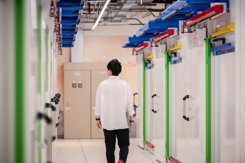 直擊／Google 台灣新辦公室實驗室　聲學無響室、機械手臂全曝光