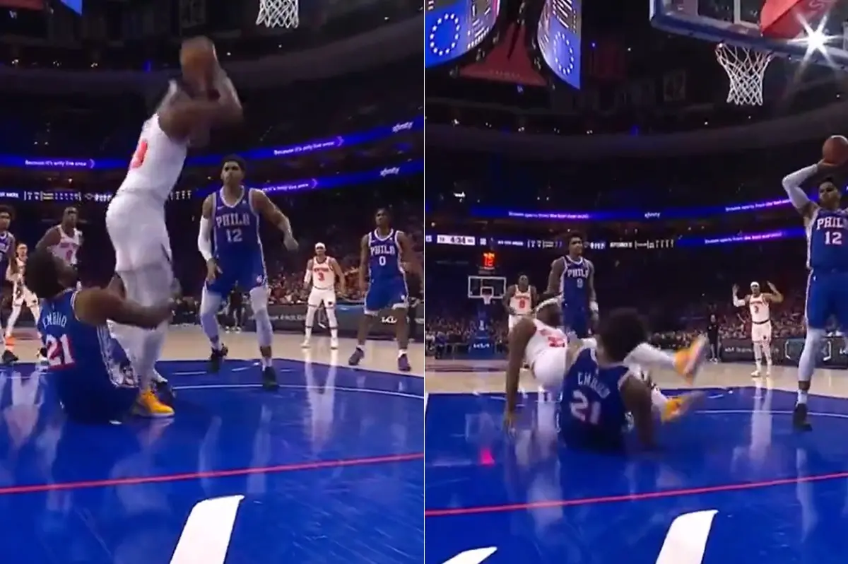 ▲費城76人中鋒Joel Embiid因為拉紐約尼克長人Mitchell Robinson的腳、致使對方跌倒，而被吹一級惡意犯規。（圖／翻攝自X影片）