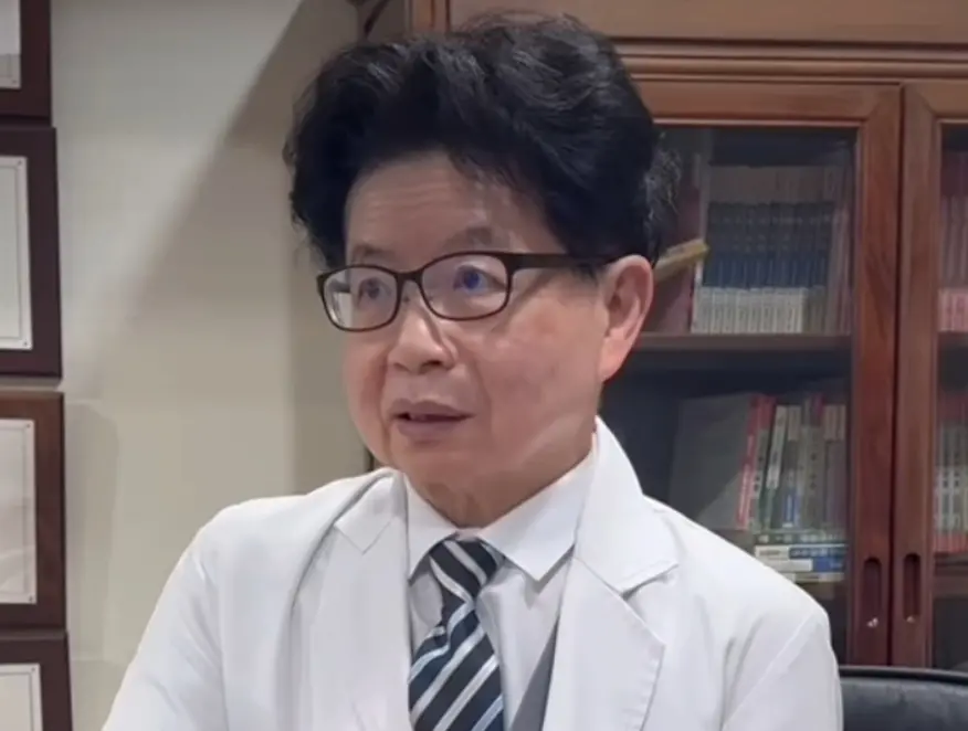 ▲一名婦產科蔡醫師最近在社群非常活躍，不少人都轉發該醫師的逗趣影片，讓蔡醫師IG人數衝破18萬追蹤者。（圖/蔡醫師IG）