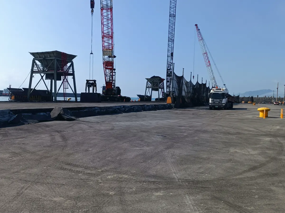 ▲25碼頭背填陷落。（圖／港務公司提供）