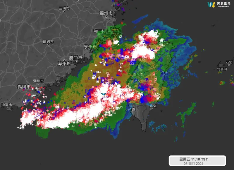 北台灣開始打雷！雷雨擴苗栗以北　氣象署示警：今明防強風、冰雹