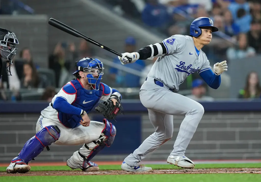 ▲洛杉磯道奇「二刀流」日籍球星大谷翔平今（27）日隨隊出戰多倫多藍鳥，他首局就敲出個人本季第7發全壘打，球隊以12：2大勝對手，取得5連勝。（圖／美聯社／達志影像）