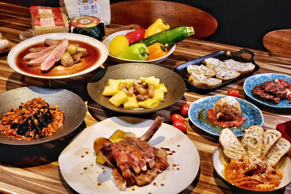 ▲竹北名店「Piccola Enoteca 彼刻義式餐酒館」，曾連續兩年榮獲義大利美食權威「義大利紅蝦Gambero Rosso餐廳評鑑指南」二蝦肯定，首度北上開分店，於台北市仁愛圓環商圈打造「Reale Cucina Italiana」義式餐廳。（圖／記者葉盛耀攝）