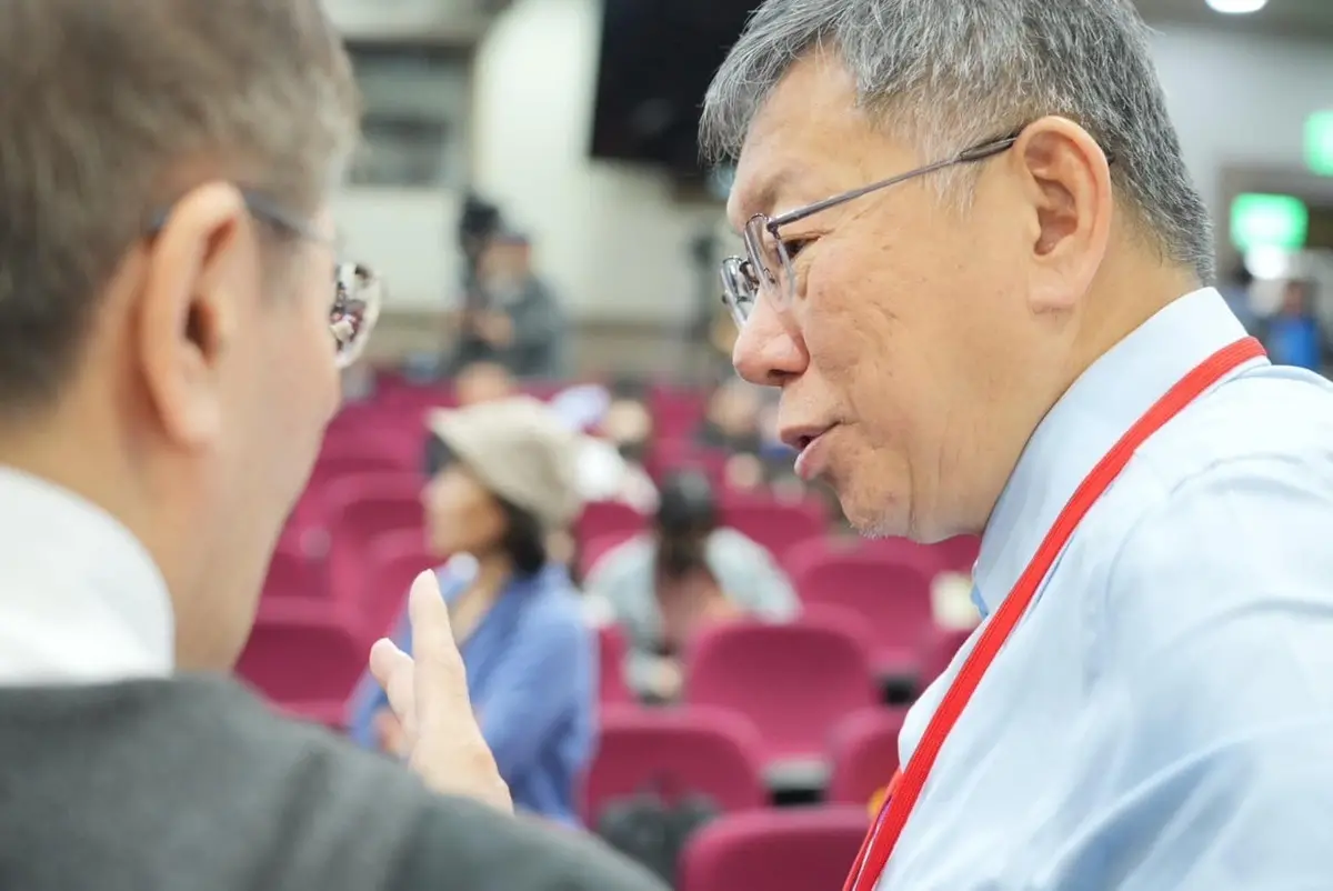 ▲民眾黨27日舉辦《台灣能源發展路徑與轉型論壇》，主席柯文哲質疑，4月15日電力供應吃緊，是否還有夜間太陽能發電不足，導致備轉容量率銳減至3％？（圖／NOWnews資料照）