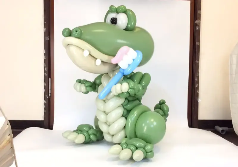 世界氣球大賽「鱷魚拿牙刷」奪冠！出自台灣高二生之手：被看見了