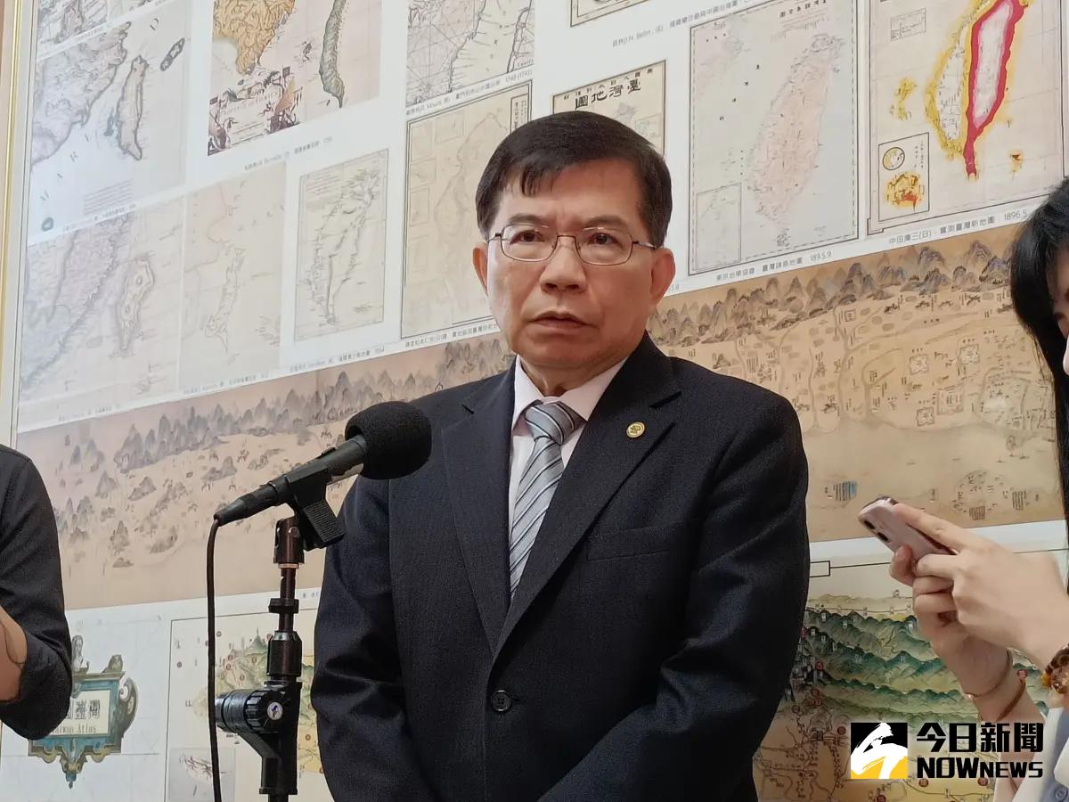 ▲「鋼鐵人」交通部長王國材即將在520卸任，自評任內零負評政策應該就屬TPASS。（圖／記者許若茵攝）