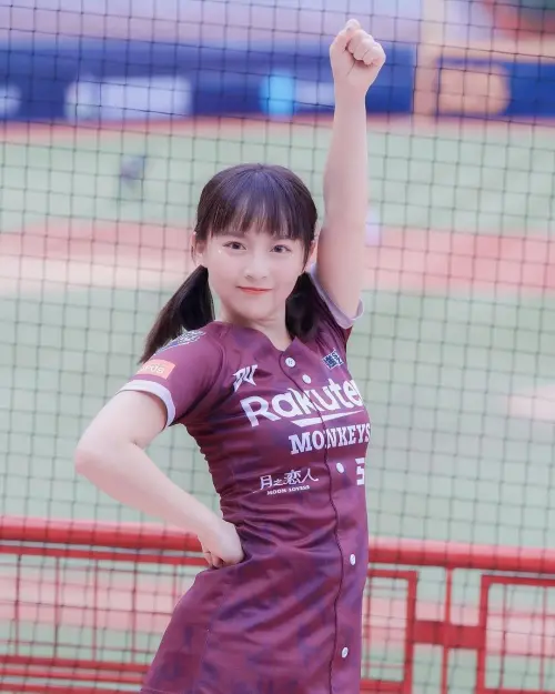 ▲▼陳詩媛2年前加入樂天啦啦隊女孩。(圖/陳詩媛IG) ▲▼陳詩媛2年前加入樂天啦啦隊女孩。(圖/陳詩媛IG)