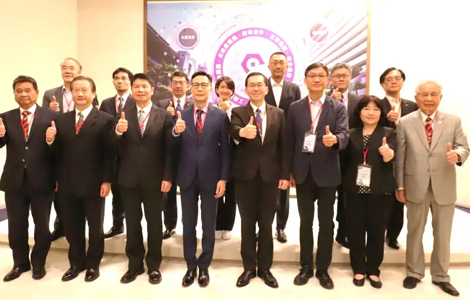 ▲經濟部產業園區管理局舉辦低碳轉型的綠色金融研討會，以助企業迎戰低碳轉型挑戰。(圖／產業園區管理局提供)