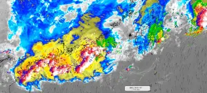 ▲梅雨季首波鋒面將在今明兩天帶來影響，一波波雷雨帶準備陸續通過台灣上空。（圖／氣象達人彭啟明臉書）
