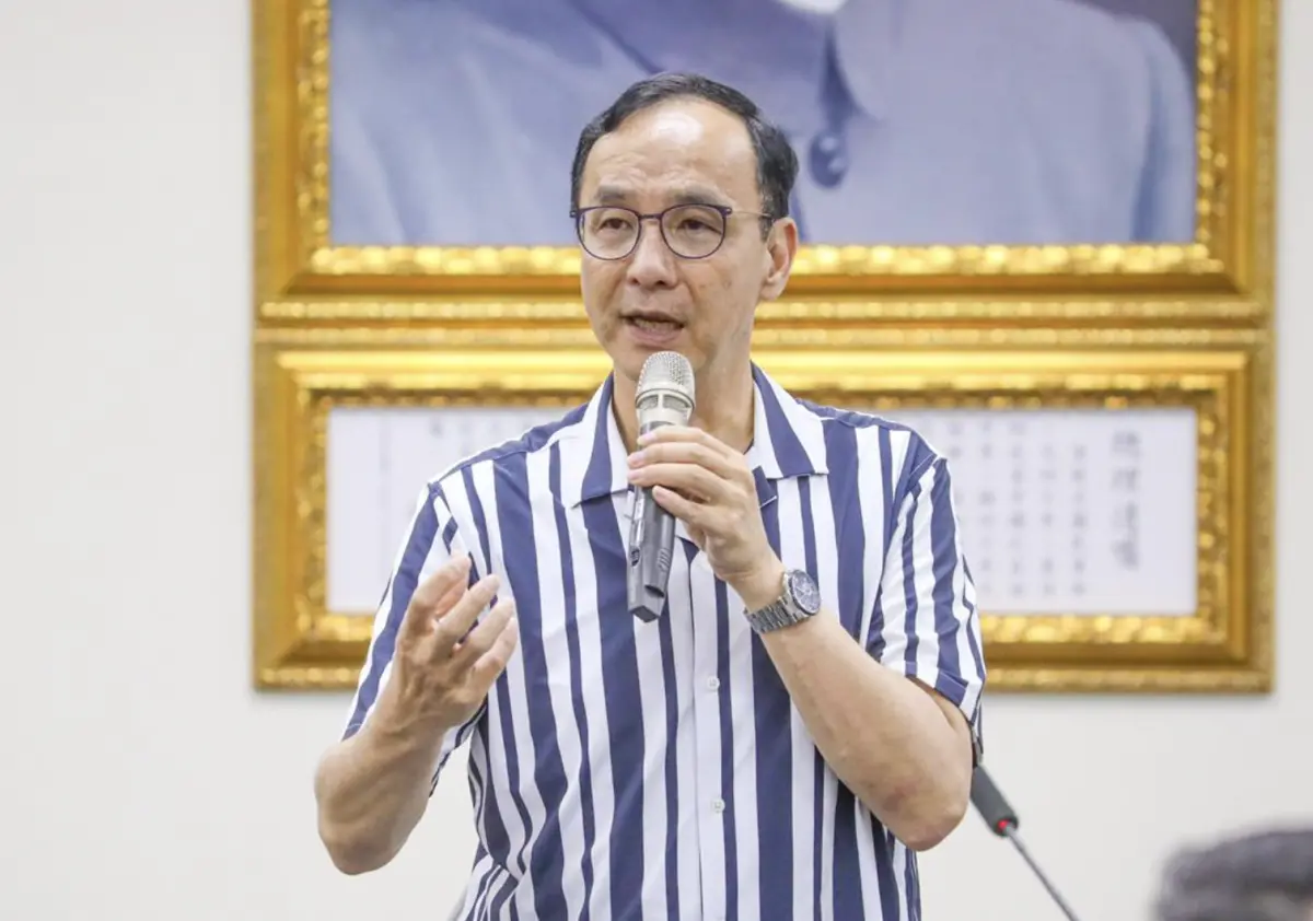 ▲前立委邱毅認為，馬英九與傅崐萁相繼訪中並獲禮遇，證明國民黨主席朱立倫在兩岸關係落後於兩人，甚至不及洪秀柱。（圖／翻攝自朱立倫臉書）