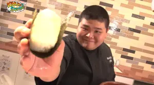 世界第一飯糰太郎台中快閃!火雲掌徒手捏熱飯 眾驚:好像大蛇丸