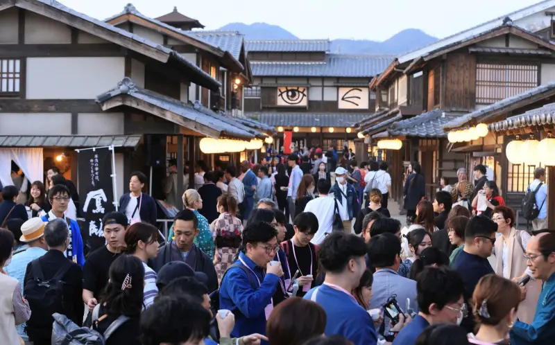 日幣狂貶、遊客爆買免稅品轉售牟利！日本家電商場被逼補稅出招了