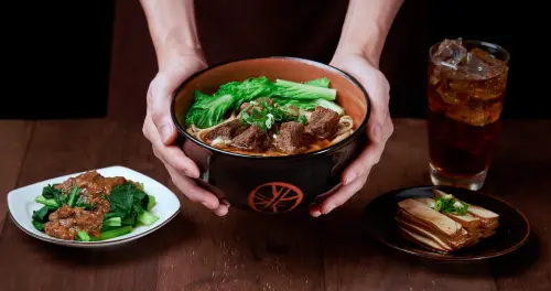 颱風天想吃菜！三商巧福牛肉麵＋現燙青菜特價　丸亀有素食關東煮
