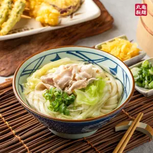 ▲丸亀製麵SOGO天母店單店限定「高麗菜豬肉烏龍麵」。（圖／翻攝自丸亀製麵FB）