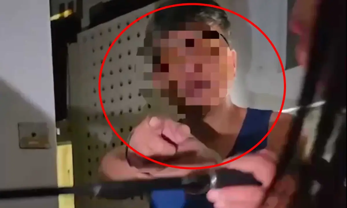 ▲宮男對外自稱為竹聯幫虎堂大哥，身背強盜、竊占通緝，躲藏在北市民權東路民宅11年，強占房產改裝成出租套房，分租予不特定人牟利，11年來收租超過1千萬元，上週遭逮捕歸案。（圖／翻攝畫面）