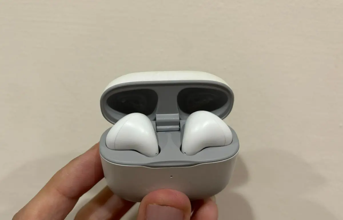 ▲東京大學一名學生靠著三角形外心公式，成功找到遺失的藍牙耳機。圖為示意圖，非當事人。（圖／NOWnews資料照）