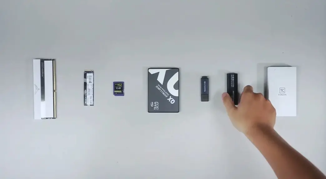 ▲記憶體品牌暨模組大廠十銓2024年首季稅後淨利2.87億，首季獲利強勁，每股盈餘4.1元，創下單季歷史新高記錄。（圖／取自YT十銓企業影片介紹）