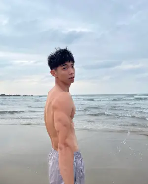 ▲于成炘參加了《全明星運動會》第四季,加入紅隊並在賽程中獲得三次MVP,讓他知名度大開。(圖/于成炘IG) ▲于成炘參加了《全明星運動會》第四季,加入紅隊並在賽程中獲得三次MVP,讓他知名度大開。(圖/于成炘IG)