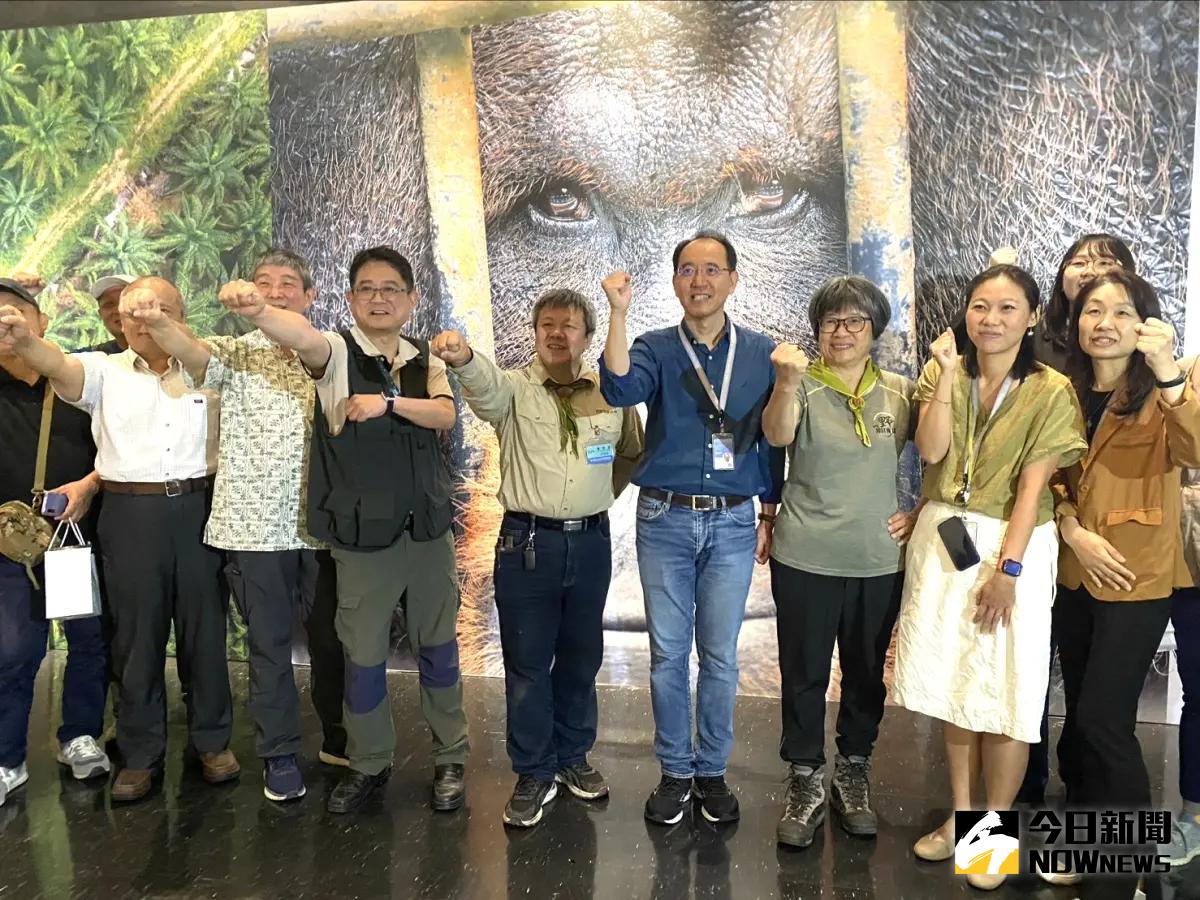 ▲國立自然科學博物館「前進婆羅洲」特展今起登場，館長焦傳金等人高喊「前進婆羅洲」，邀大家踴躍參觀。（圖／記者金武鳳攝，2024.5.3)     