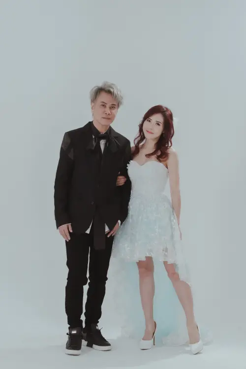 ▲金牌製作人江志豐(左)無酬為吳申梅打造新歌〈美麗的女人〉。(圖/放音樂) ▲金牌製作人江志豐(左)無酬為吳申梅打造新歌〈美麗的女人〉。(圖/放音樂)