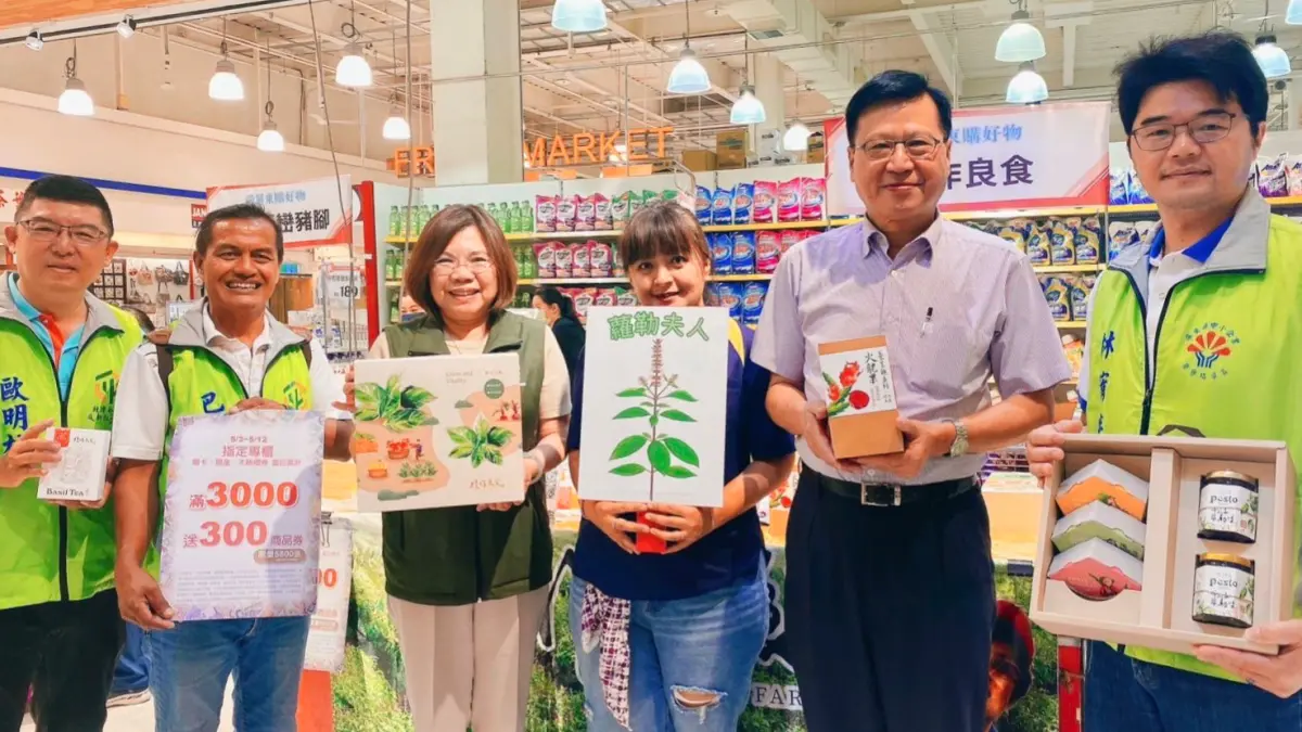 ▲「愛屏東購好物」屏東物產展，今年集結22家業者，推出「嚴選伴手禮」、「特色老店」及「優質農畜產與海鮮」等屏東好物。（圖／大樂購物中心提供）