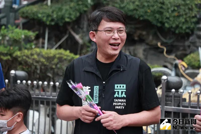 ▲黃國昌因蘆洲南北側開發案槓上林淑芬，讓林淑芬直接開嗆要求辯論，有網友認為林可謂是民進黨最不好惹的立委，究竟是誰給黃國昌勇氣。（圖／記者葉政勳攝）
