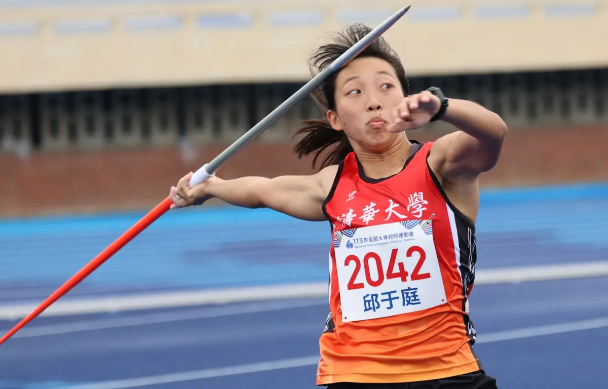 ▲清華大學邱于庭在113年全大運公開女子組標槍，打破個人最佳55公尺14，摘下生涯首金。（圖／全大運提供）