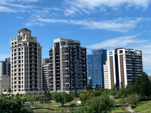 ▲台灣房市因新青安貸款加上股市發燒助燃下，出現甩尾現象。房產趨勢專家李同榮警告，要小心面臨斷頭危機。（示意圖／記者徐銘穗）