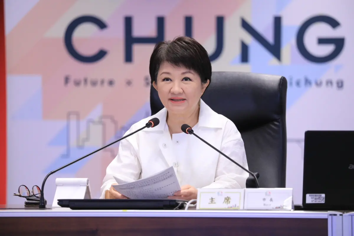 ▲台中市長盧秀燕宣布出席520就職典禮，黃暐瀚強調「先是國家，才是政黨」，還好國民黨內還有頭腦清楚的人。（圖／台中市府提供）