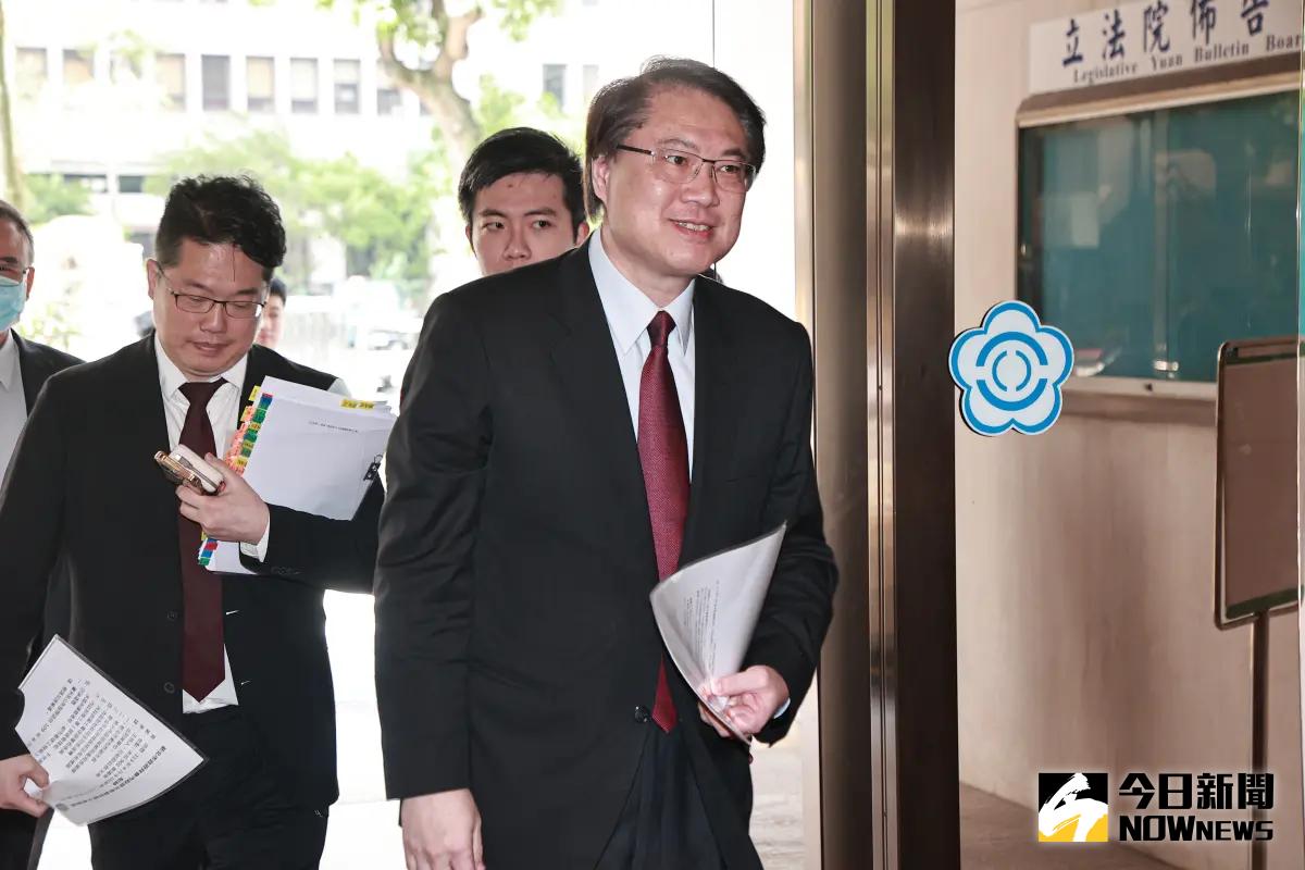 ▲內政部長林右昌說，黃國昌可能未掌握蘆洲南北側等案進度。（圖／記者葉政勳攝 , 2024.05.08）