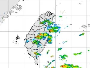 快訊／下班路注意！台中、高雄等10縣市「大雨特報」　防雷擊強風
