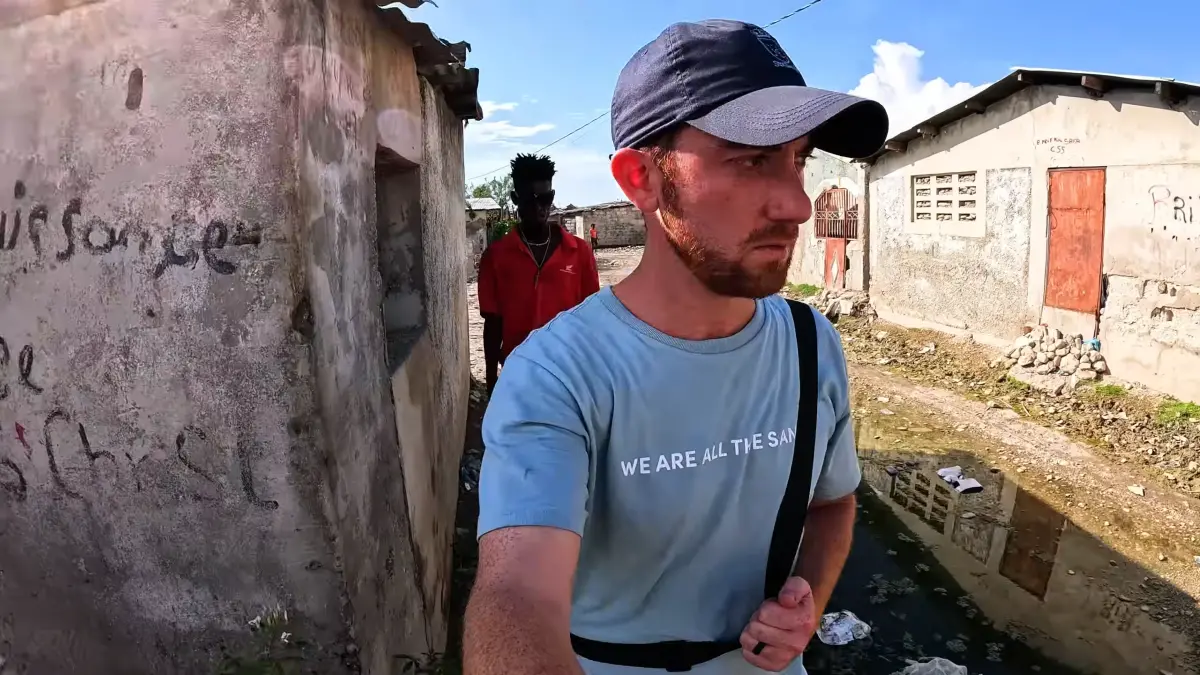 ▲走遍全球197個國家的旅遊家賓斯基（Drew Binsky），分享各國遊歷的12年間，最瀕臨死亡的5次經驗。（圖／翻攝Youtube＠Drew Binsky）