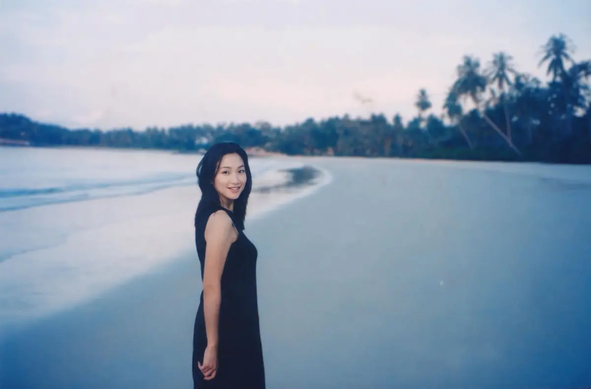 ▲柯震東（左）聖誕夜幫媽媽慶生，柯母神似兒子舊愛蕭亞軒。（圖／柯震東IG）