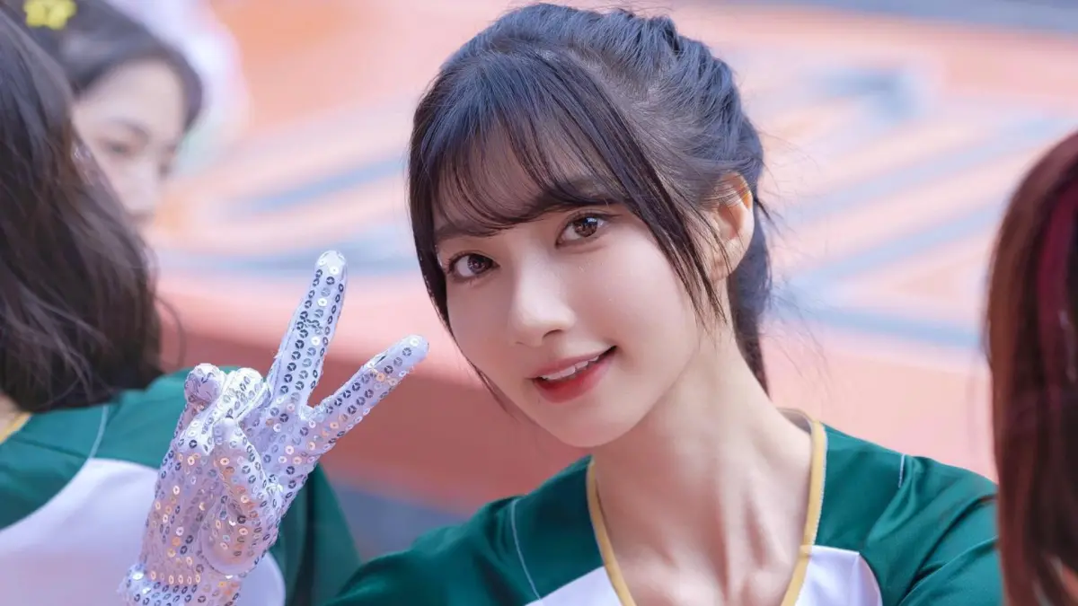 ▲台鋼雄鷹王牌、新啦啦隊女神一粒半張臉長痘疤照片瘋傳，正妹姊姊Joy心疼發聲。（圖／一粒IG）