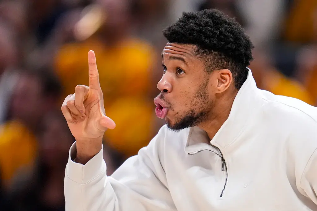 ▲根據ESPN報導，聯盟中的其他球隊正在密切關注「字母哥」Giannis Antetokounmpo在球隊中的狀態，紐約尼克就是感興趣的球隊之一。（圖／美聯社／達志影像）