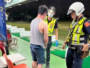 台中高爾夫球場驚傳砍人！2球友討教球技爆衝突　1人中刀緊急送醫
