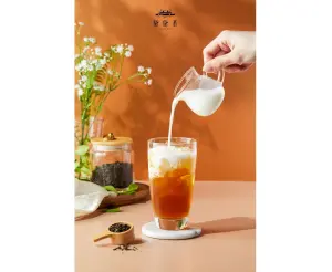 ▲黛黛茶歐風系飲品，茶湯與乳香的黃金風味，是時尚下午茶新選。（圖／品牌提供）