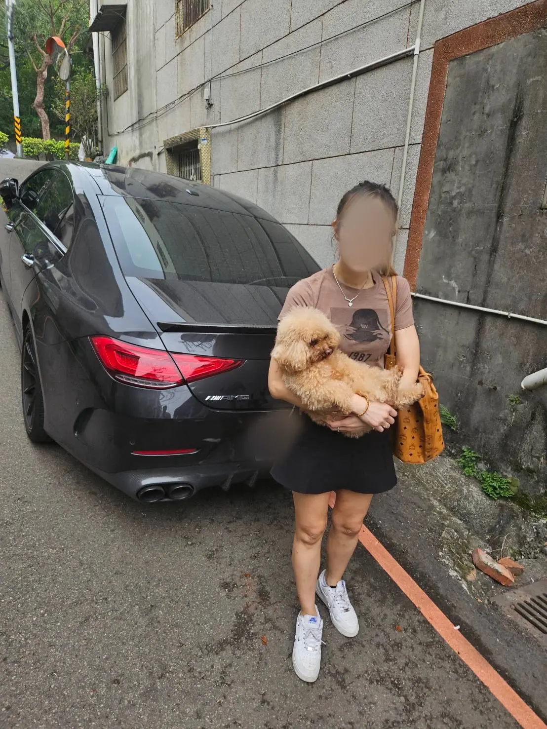 ▲43歲葉女長相甜美、駐顏有術，被同業封為「北區最美大藥頭」。（圖／翻攝畫面）