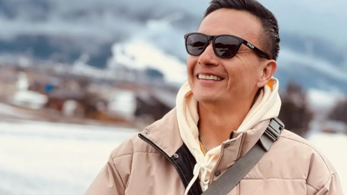 ▲52歲的小鐘時常在IG上與粉絲互動，日前他坦言自己在各國都有置產，月收入更是高達百萬，讓粉絲相當驚訝。（圖／IG dancinggood）