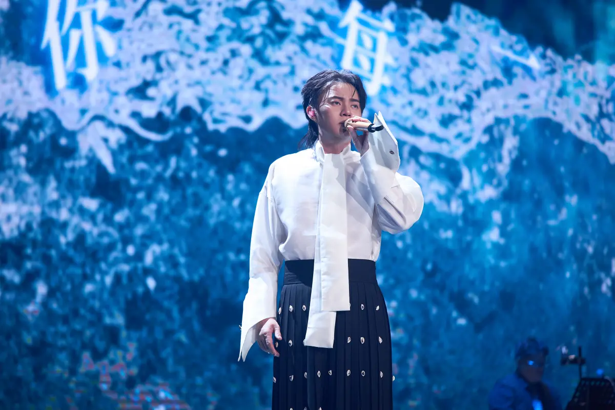 ▲許富凱昨日在高雄開唱，田馥甄帶媽媽現身支持，許富凱看到直呼壓力很大。（圖／何樂音樂提供）