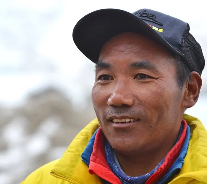 ▲世界最知名尼泊爾雪巴人高山嚮導瑞塔(Kami Rita Sherpa)近日完成第29度攻克世界之巔聖母峰,再度創下世界紀錄。(圖/翻攝自kamiritasherpaIG)
