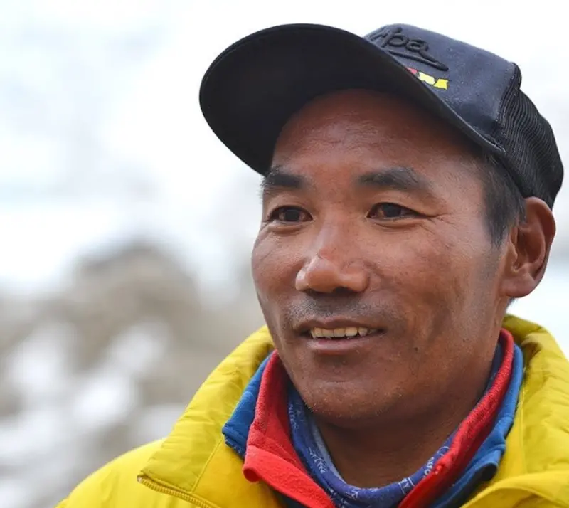 ▲世界最知名尼泊爾雪巴人高山嚮導瑞塔（Kami Rita Sherpa）近日完成第29度攻克世界之巔聖母峰，再度創下世界紀錄。（圖／翻攝自kamiritasherpaＩＧ）